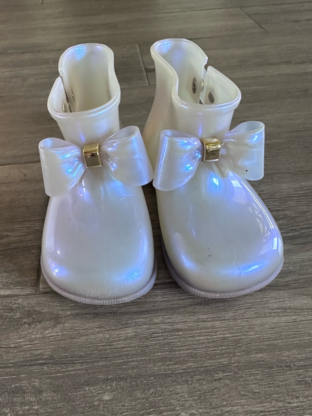 Mini Melissa Pearl White Jelly Boots with Bow